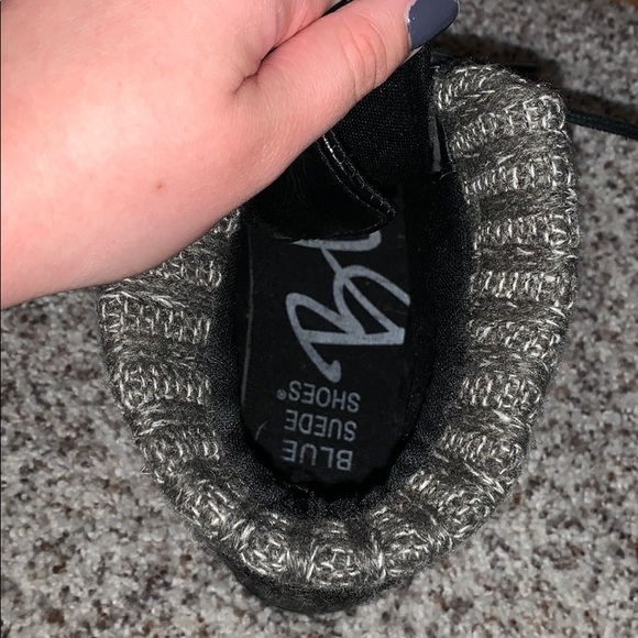 Super cute booties - Picture 3 of 4